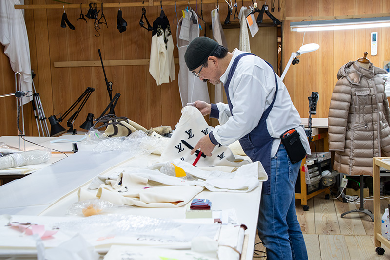 しみ抜き専門店 ひな屋